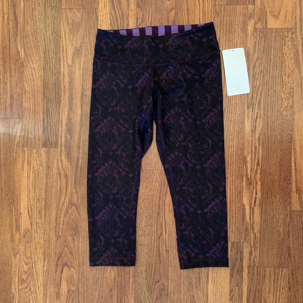 Lululemon Athletica Wunder Under Crop size 8